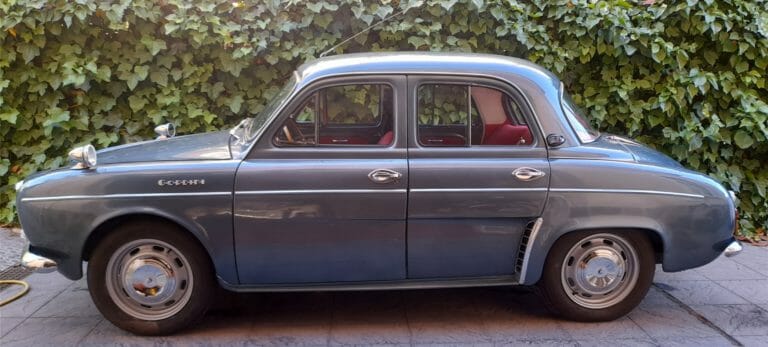 Renault Dauphine